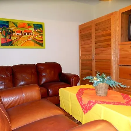 Guest house Chata Medunka Komna