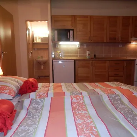 Chata Medunka Guest house Komna