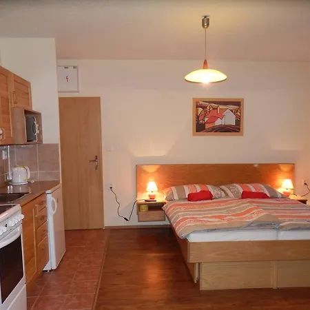 Chata Medunka Guest house Komna